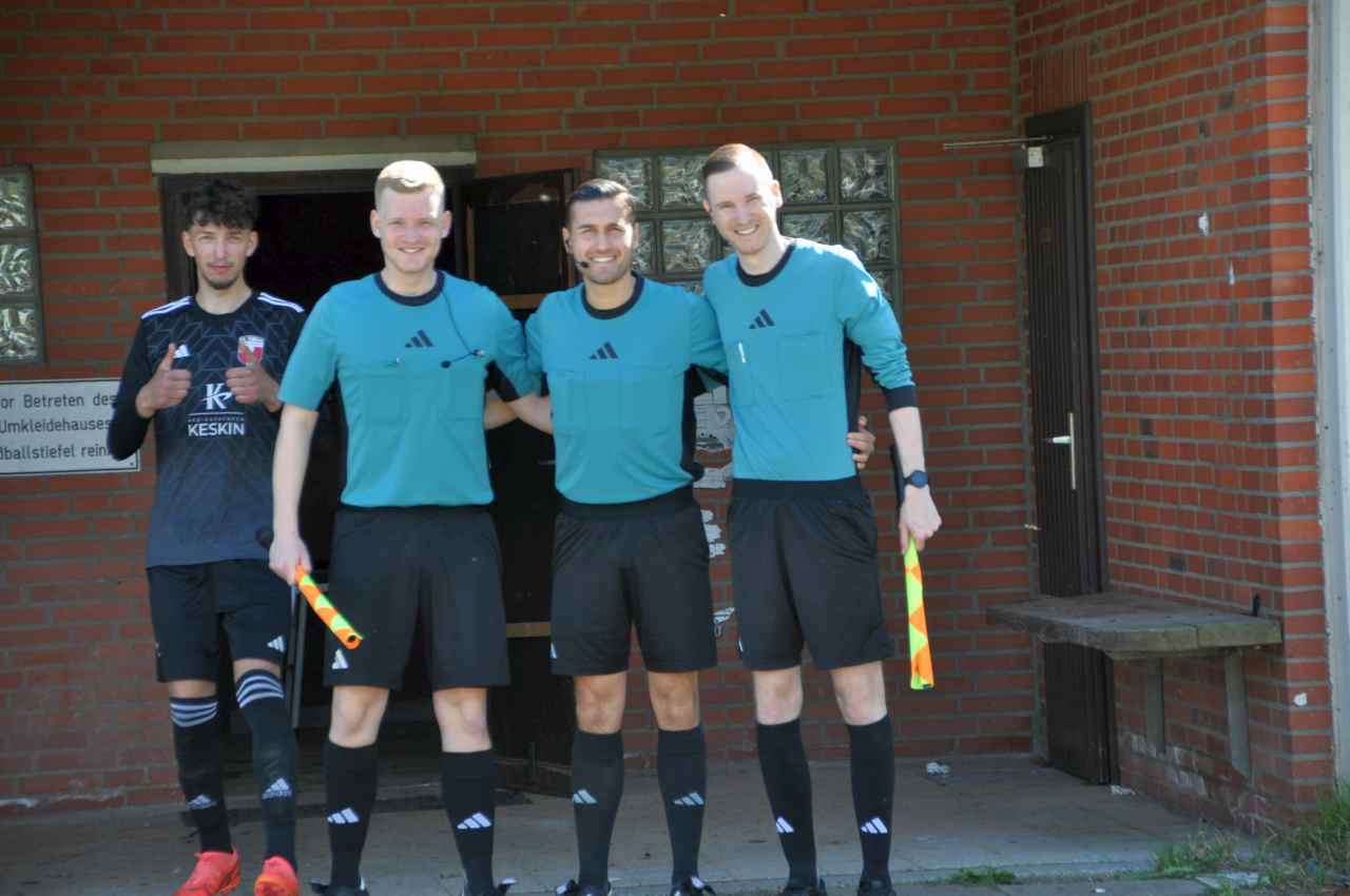 FÜNF HAMBURGER TOP-SCHIEDSRICHTER STEIGEN IN DFB-LIGEN AUF