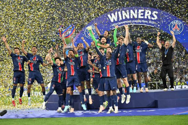 PSG, ilk UEFA Şampiyonlar Ligi kupasını farklı galibiyet rekoru kırarak kazandı