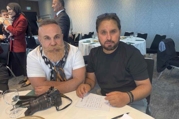 Doğan Öztürk: Hamburg’da Sanat ve Lezzeti Buluşturan Genç Girişimci