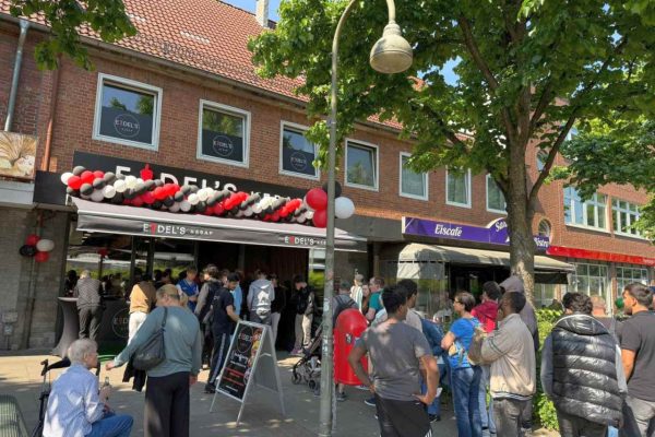 Açılışta Kuyruk, Tezgahta Lezzet: Eidel’s Kebap Kapılarını Açtı