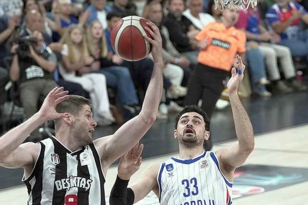 Beşiktaş Fibabanka seride durumu 2-2’ye getirdi