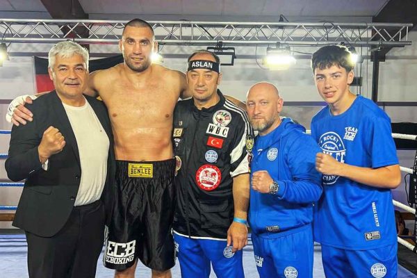 Amerikalıyı ilk rauntta bayılttık