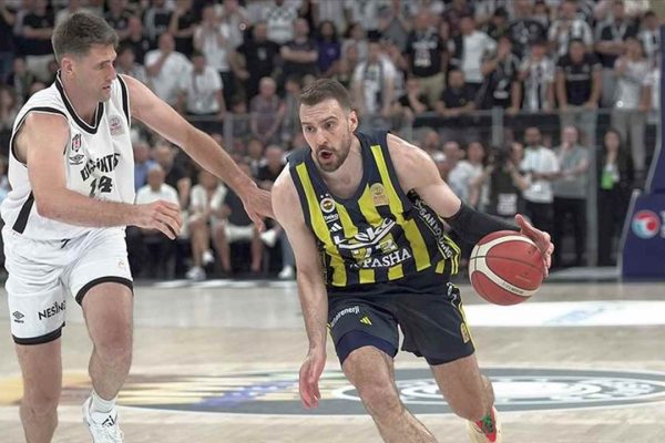 Fenerbahçe Beko, deplasmanda Beşiktaş Fibabanka’yı 91-87 yendi