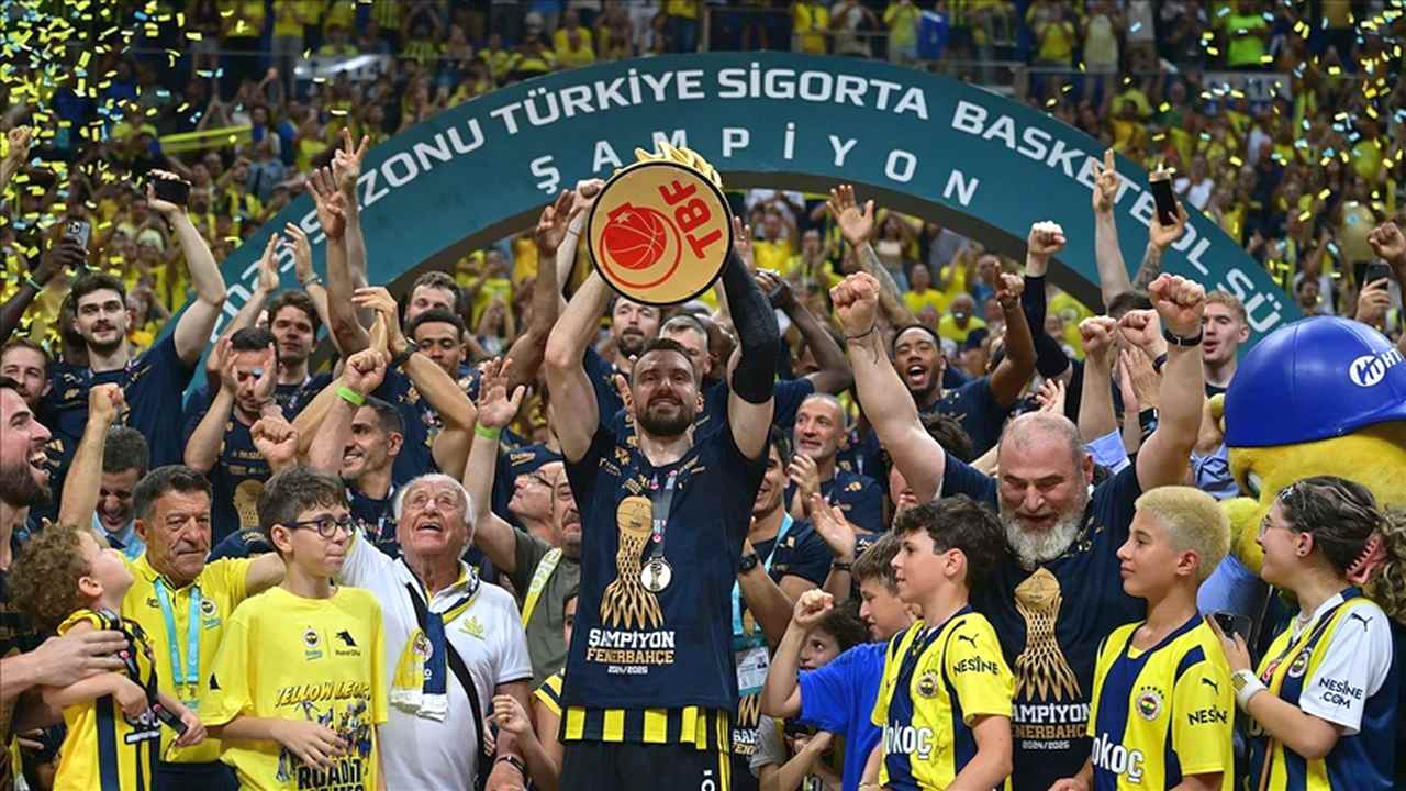 fubolexpress_2022_13519 Basketbol Süper Ligi’nde şampiyon Fenerbahçe Beko