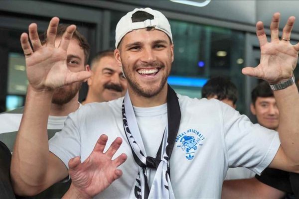 Beşiktaş’ın transfer görüşmesi yaptığı David Jurasek, İstanbul’a geldi