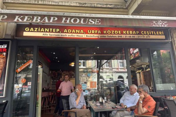 Bir Restoranla Başladı, Hamburg’un Lezzet Haritasını Değiştirdi