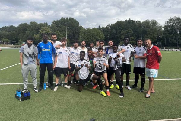 Hamza Altun’dan Hamburg’da Göz Dolduran Performans!