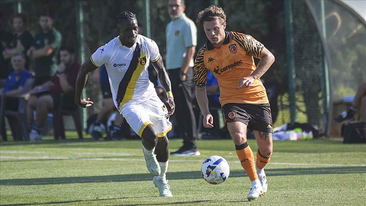 Hull City, İstanbulspor’u hazırlık maçında 2-1 mağlup etti