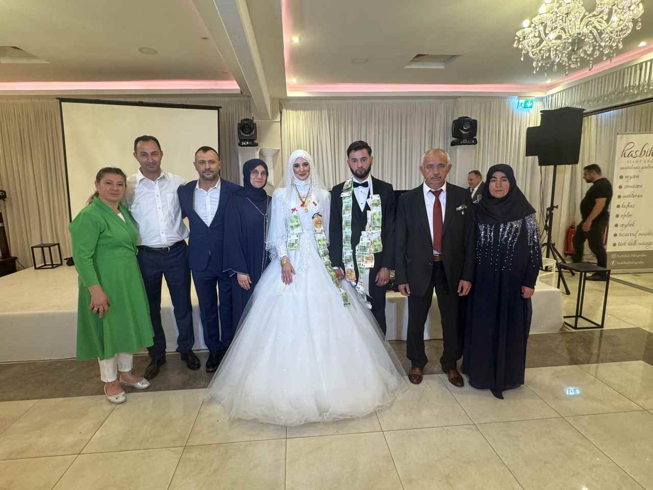 Melda ile Ensar, İslami Geleneklerle Dolu Renkli Bir Düğünle Birleşti