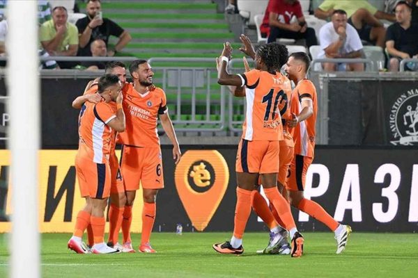 Başakşehir, 2025-26 sezonuna galibiyetle başladı