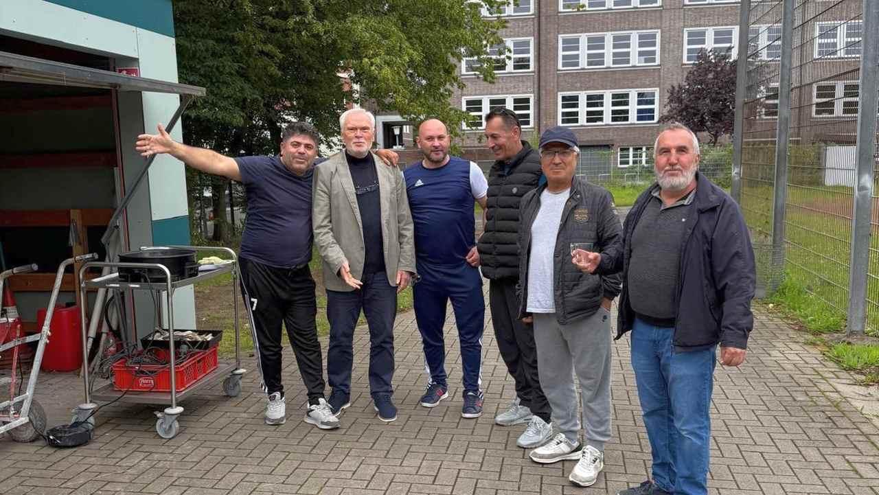 Fatihspor Wendenstraße’de Balık Ziyafetinde Buluştu