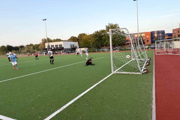 Einigkeit’ten Lotto Kupası’na Ağır Veda: 8-1