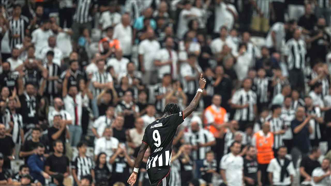 Beşiktaş, UEFA Konferans Ligi’nde play-off turuna yükseldi