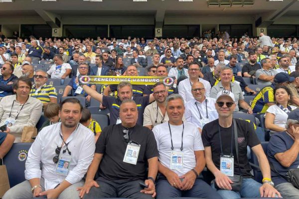 Fenerbahçe Genel Kurulu’na Hamburg’dan Yoğun Katılım