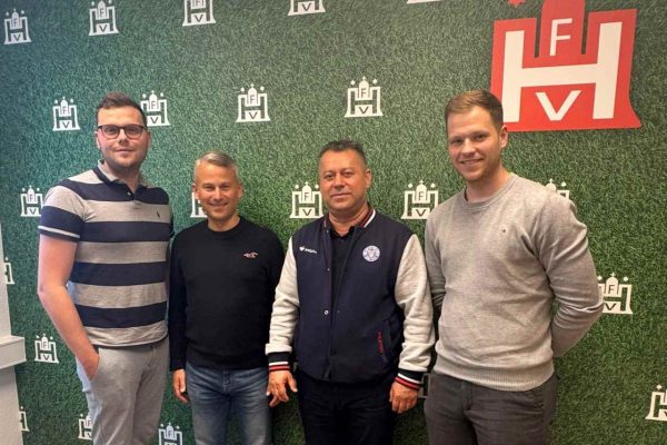 Restablo-Gesellschafter besuchen den HFV