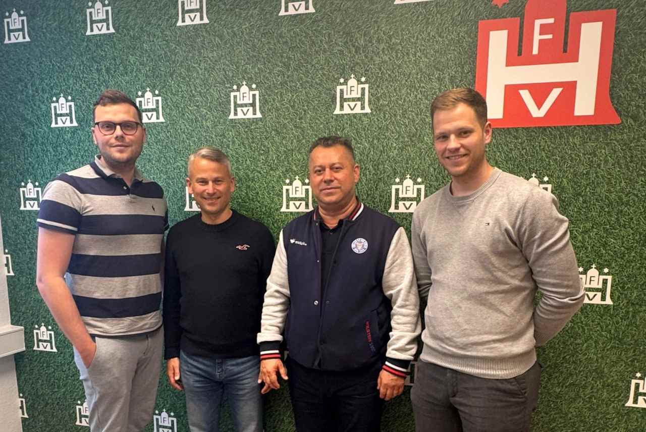 Restablo-Gesellschafter besuchen den HFV