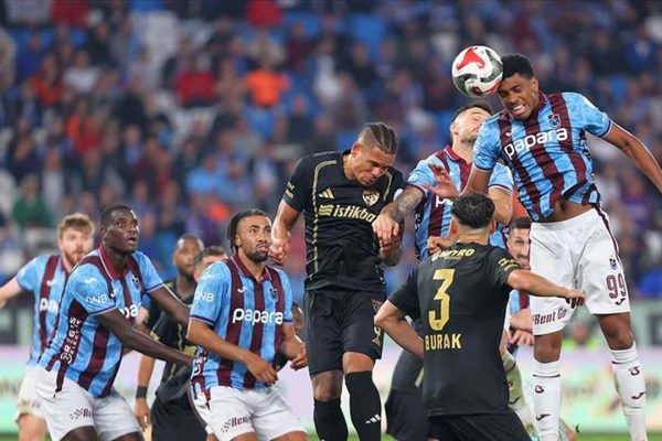 Trabzonspor 3 puanı 4 golle aldı
