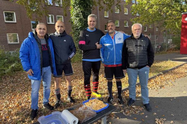 Koray Emegen 48. Yaşını Sahada Kutladı