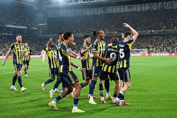Kanarya, Kadıköy’de Stuttgart’a Geçit Vermedi