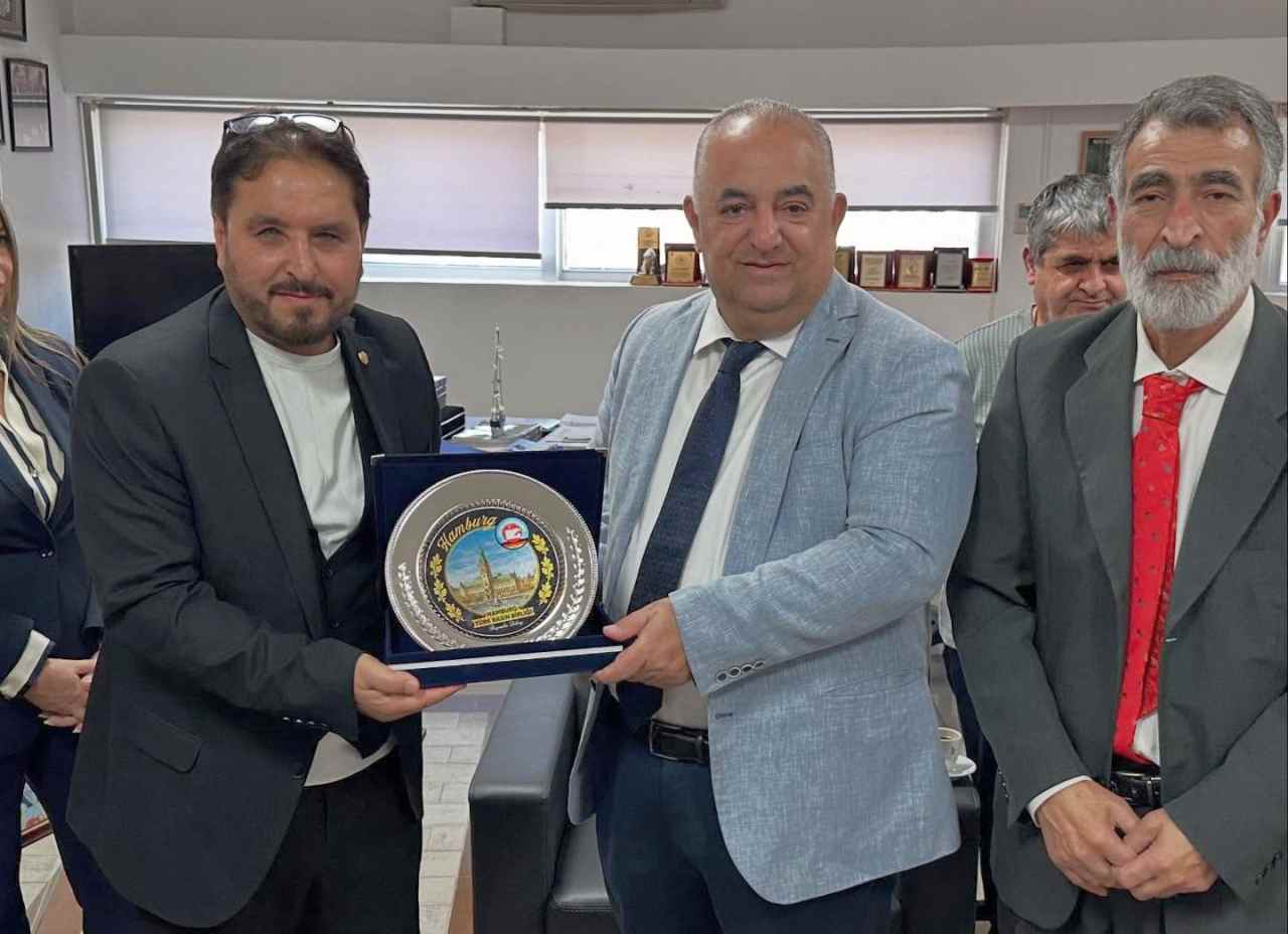 HTBB, Kıbrıs’ın Köklü Kanalı Genç TV’yi Ziyaret Etti