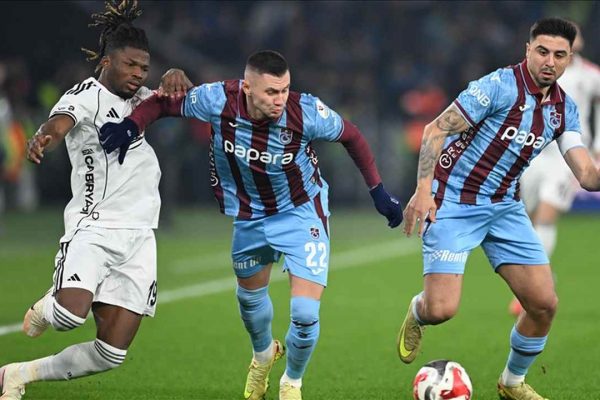 Beşiktaş, bir “büyük” maçta daha yine skoru koruyamadı