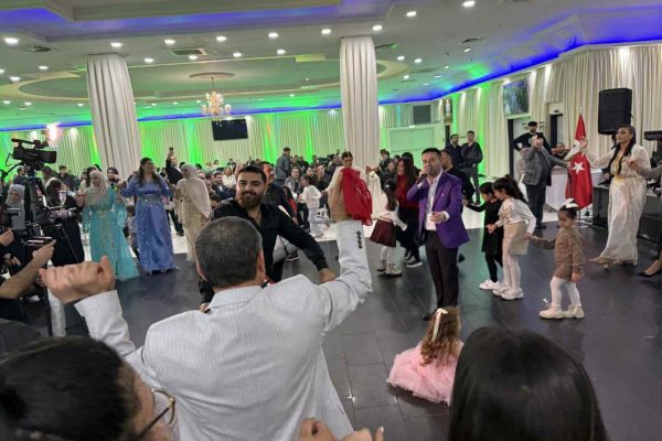 Avrupa Urfalılar Buluşması: Küçük İbo ve Halay Coşkusu