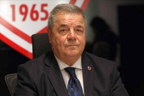 Samsunspor Kulüp Başkan Vekili Bilen: Samsunspor, yaklaşık 20 yıl sonra ciddi bir bedelle oyuncu satıyor