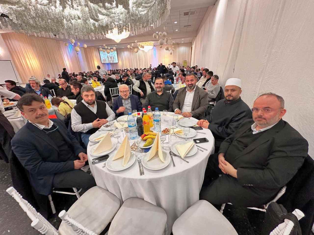 Hamburg’da Mekke’nin Fethi Gecesi Programına Büyük İlgi