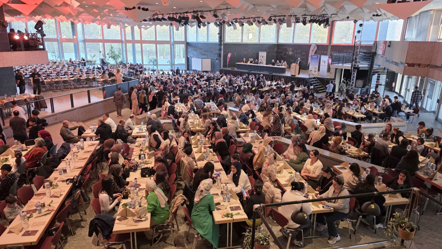 futbolexpress_2022_17363 Leverkusen’de 3 bin kişilik iftar buluşması