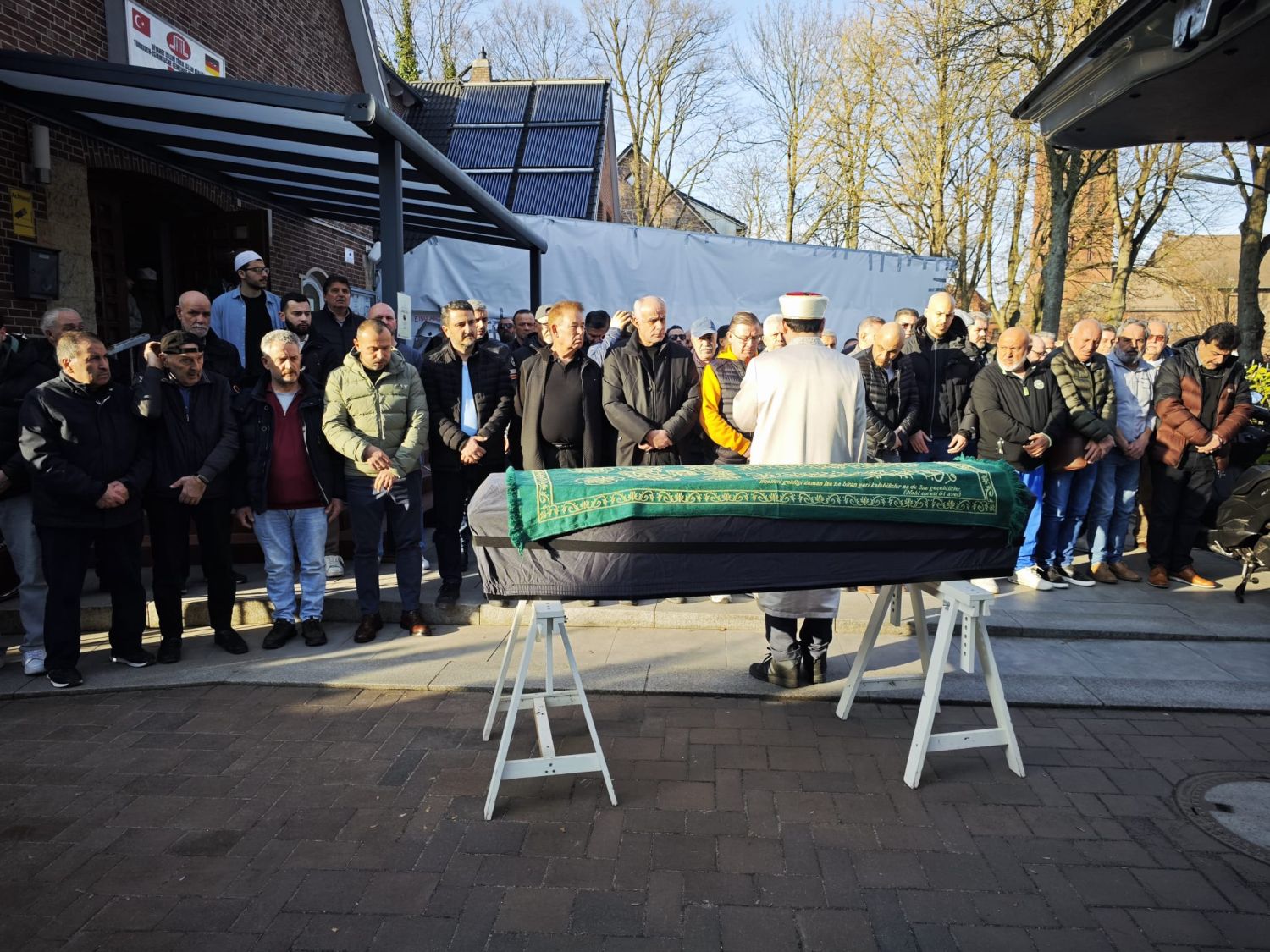 Hasan Güner’in Annesi Muradiye Camii’nden Uğurlandı