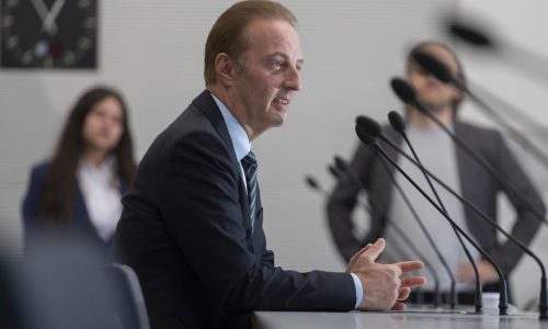 Headline: Hier bitte das Thema