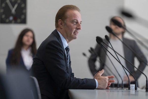 Headline: Hier bitte das Thema