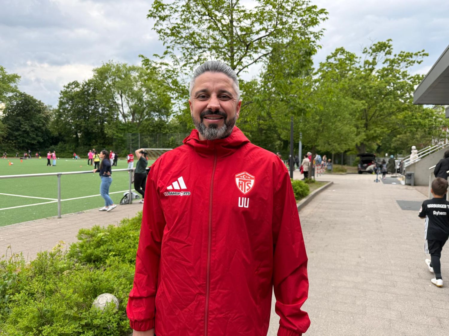 futbolexpress_2022_17363 Harburg’da Futbola Adanmış Bir Spor Adamı: Uğur Ulaş