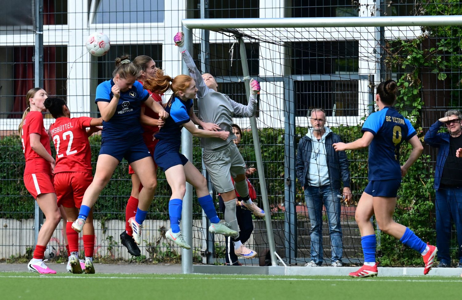 SC Victoria startet mit 3:0-Sieg in die Frauen-Oberliga Hamburg