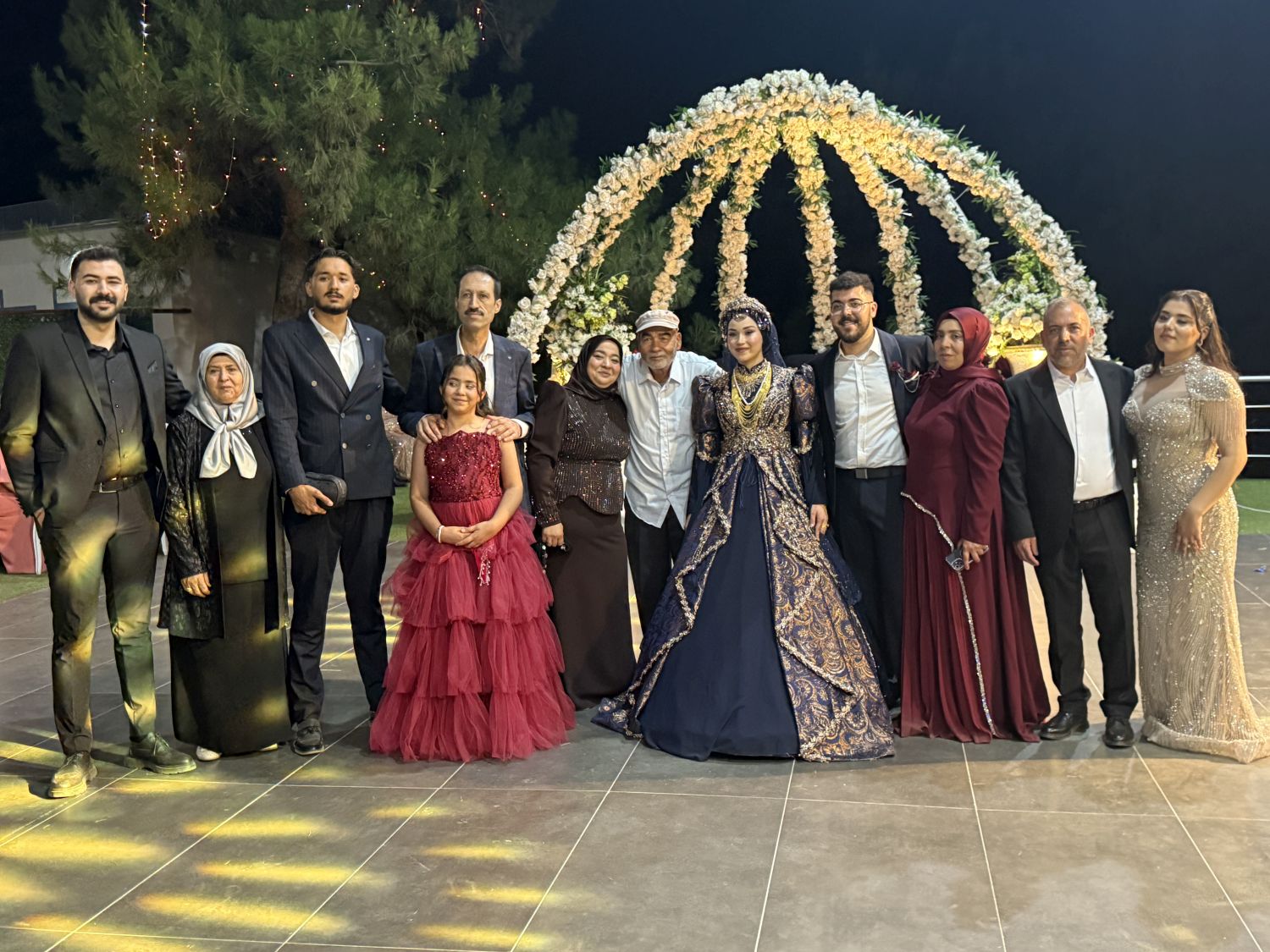 Büşra ve Eren’in Kınası Düğün Gibi Geçti
