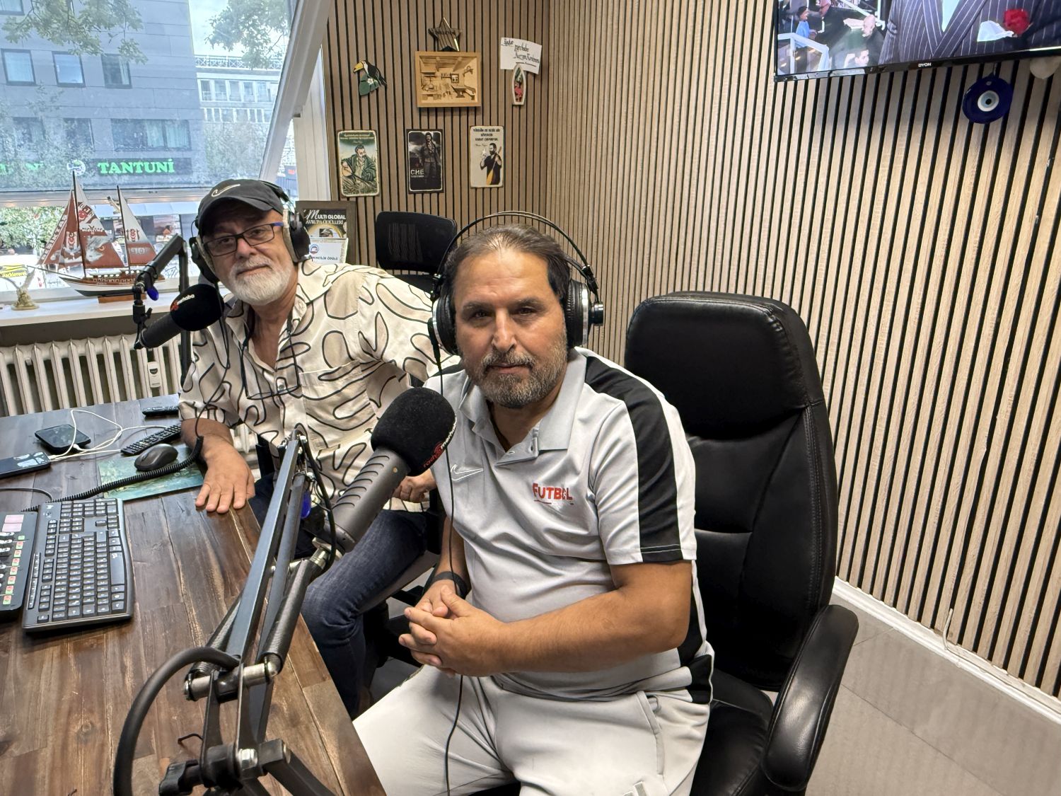 Hurşit Köse, Radyo Merhaba’nın canlı yayın konuğu oldu